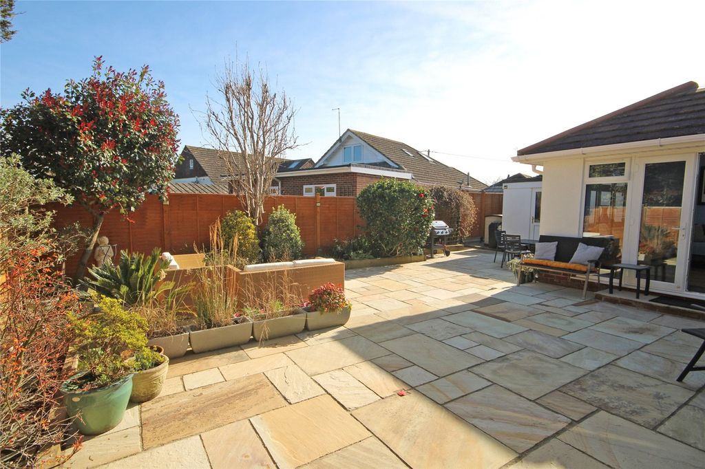 Property photo 2 of 12 Picture No. 10