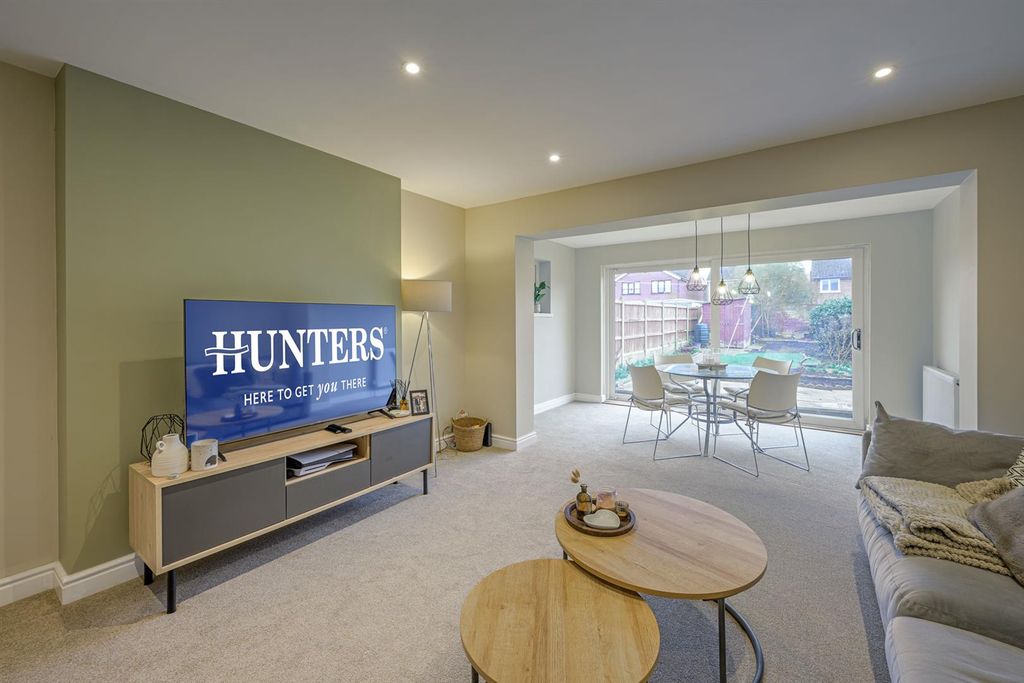 Property photo 3 of 19