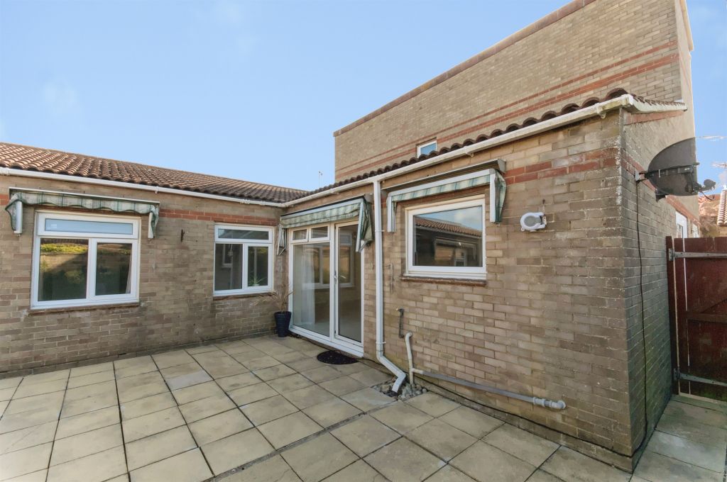 Property photo 2 of 13