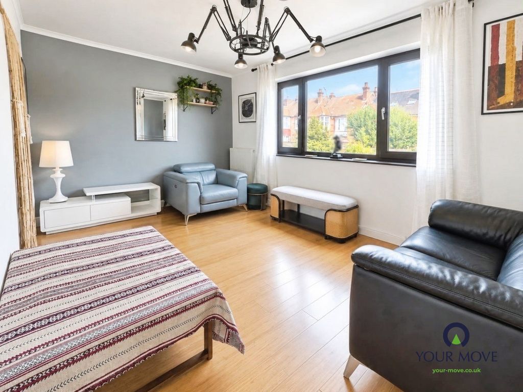Property photo 2 of 5 Pbox-Img.Jpg