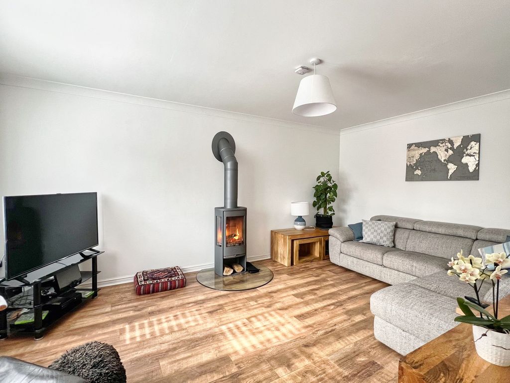 Property photo 3 of 22