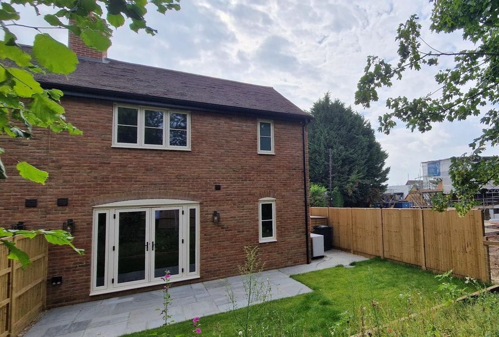 Property photo 3 of 22