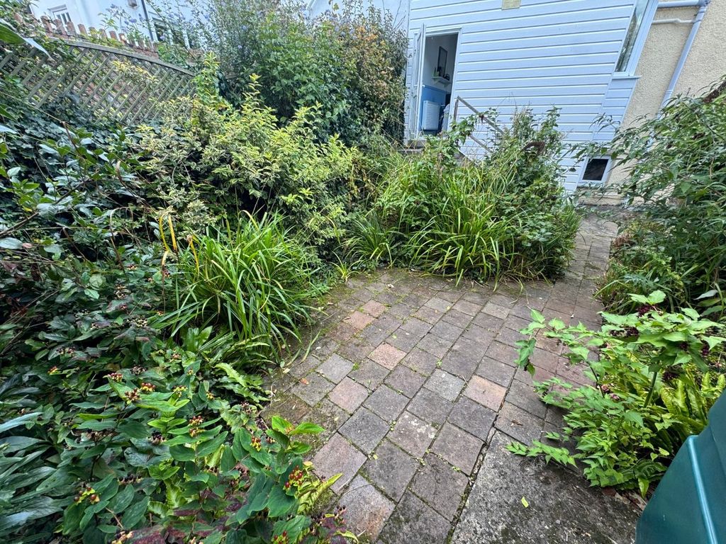 Property photo 3 of 36