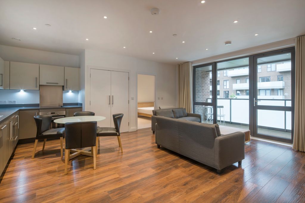 Property photo 1 of 12