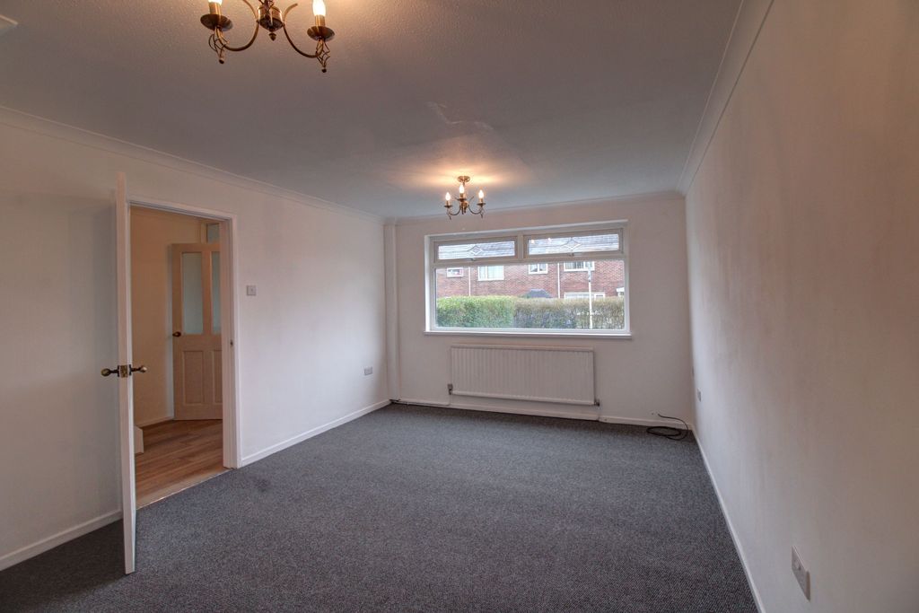 Property photo 3 of 17 Img_6443_4_5Natural