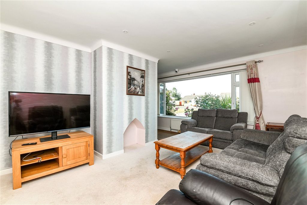 Property photo 2 of 15 Picture No. 04