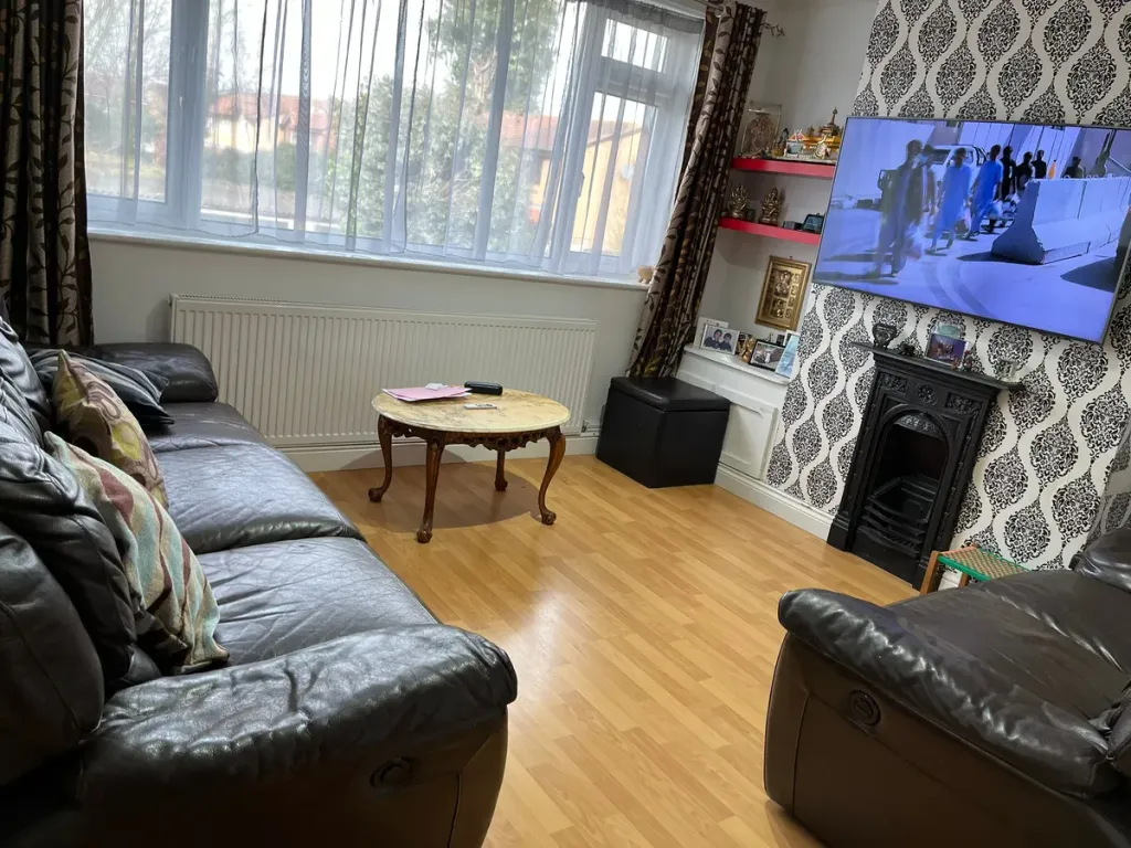Property photo 2 of 13