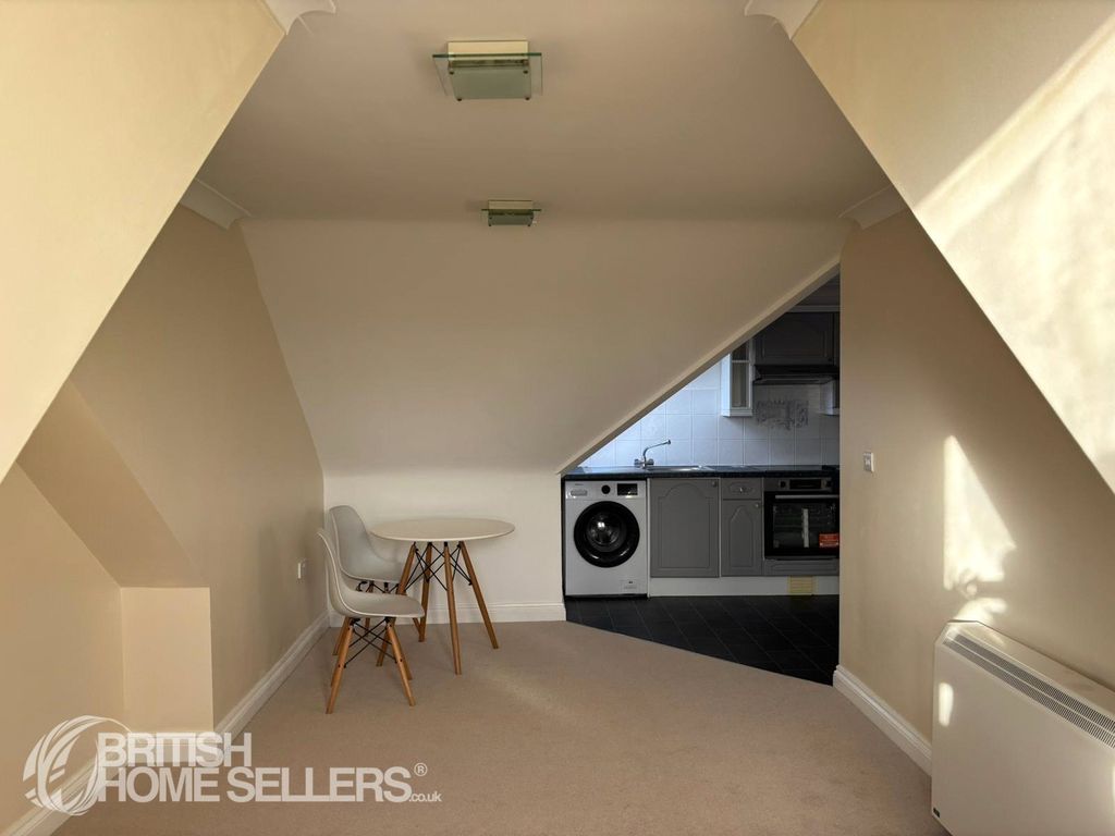 Property photo 2 of 11 Picture No. 06