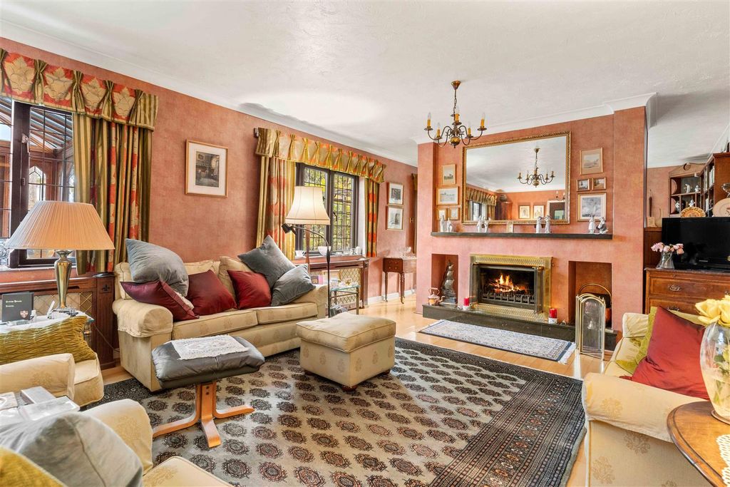 Property photo 2 of 36 1 St Marys Close 9.Jpg