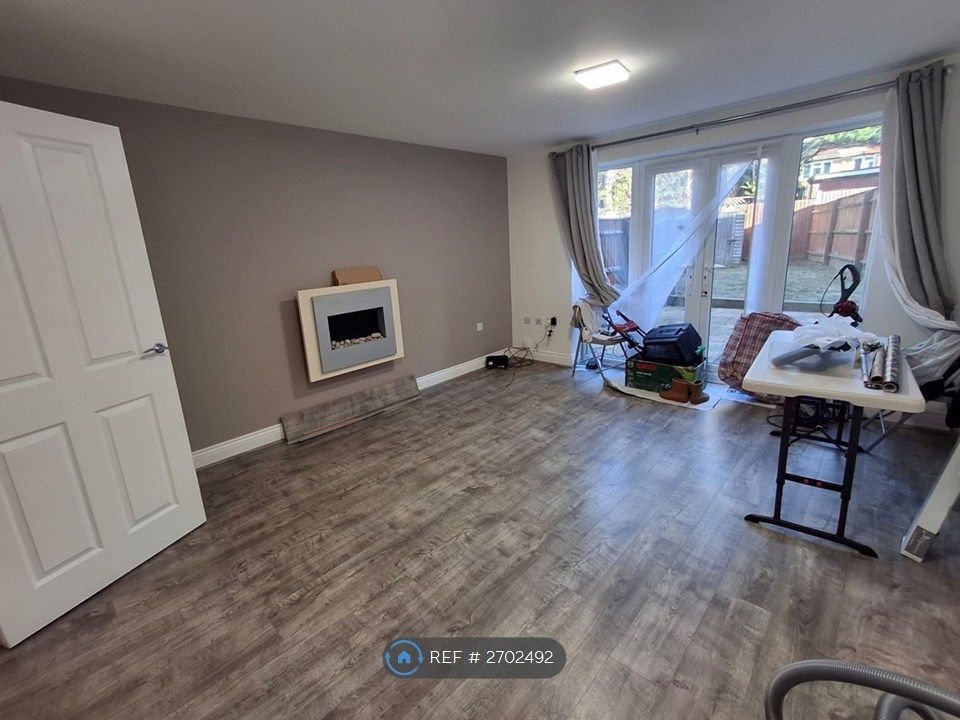 Property photo 2 of 13 Living Room