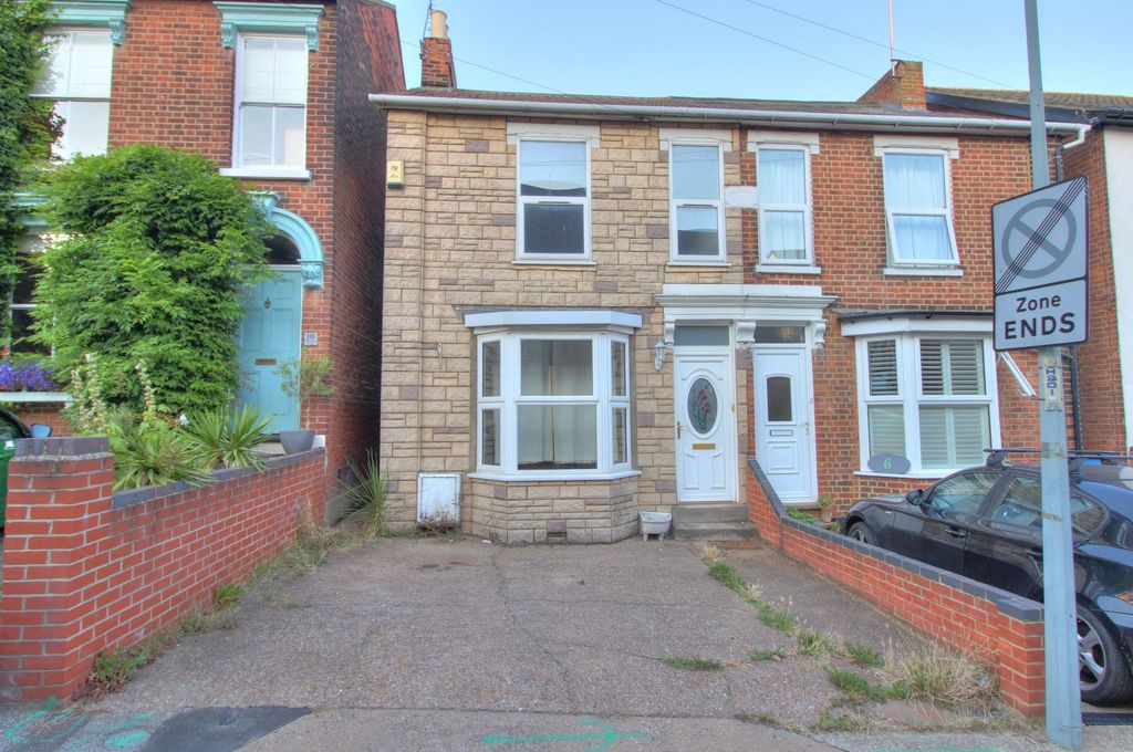 Property photo 1 of 15