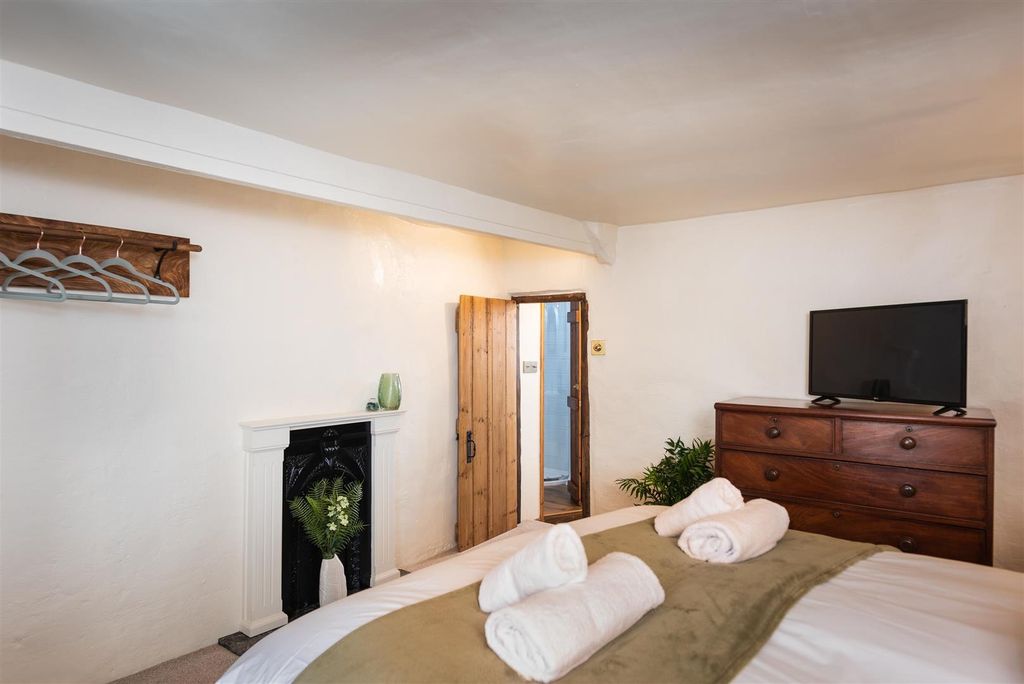 Property photo 3 of 15 Chapel Cottage 5 Copy.Jpg