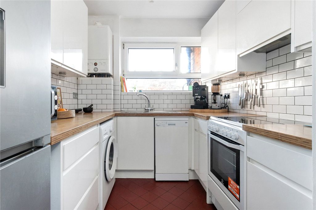 Property photo 3 of 12 Picture No. 10