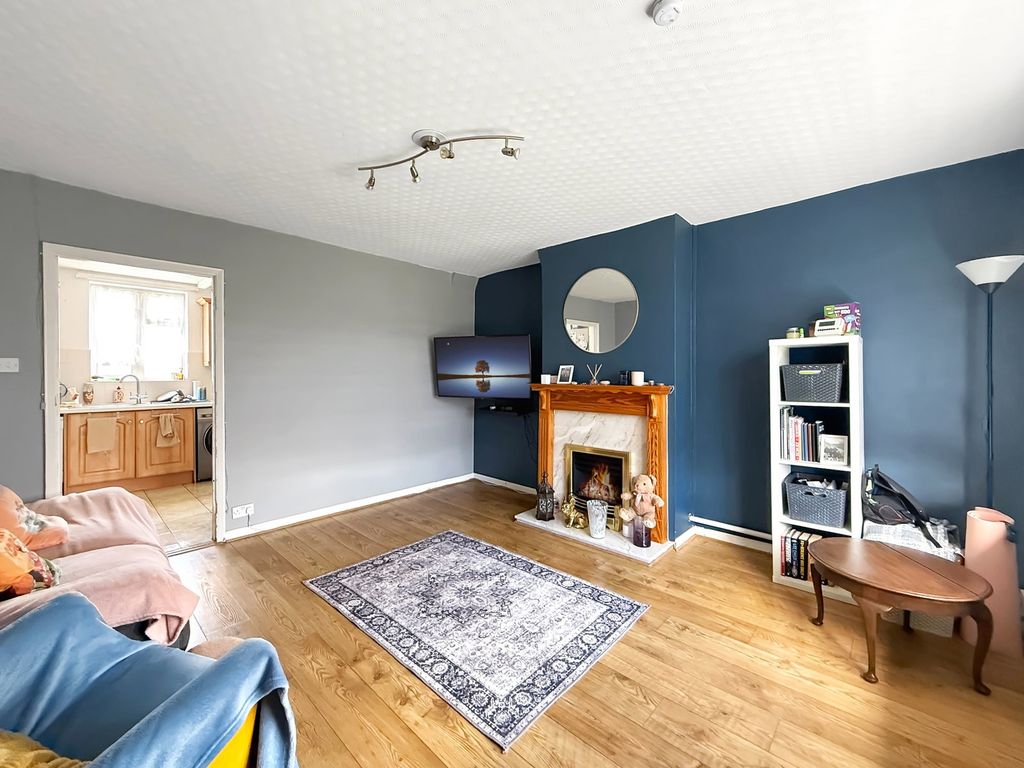 Property photo 3 of 24