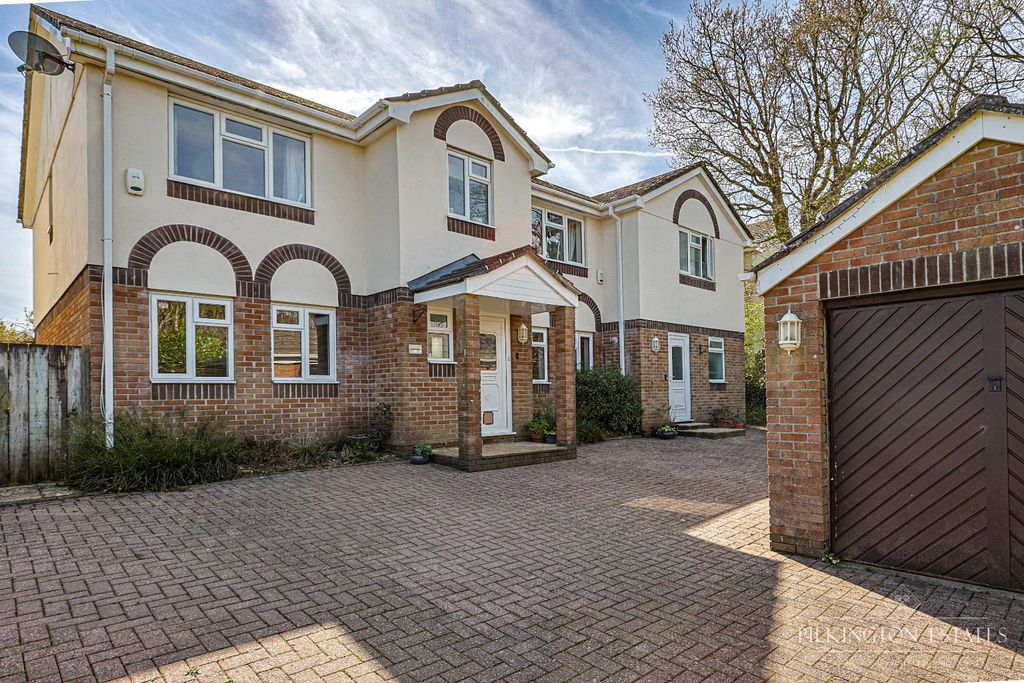 Property photo 1 of 31 5008472