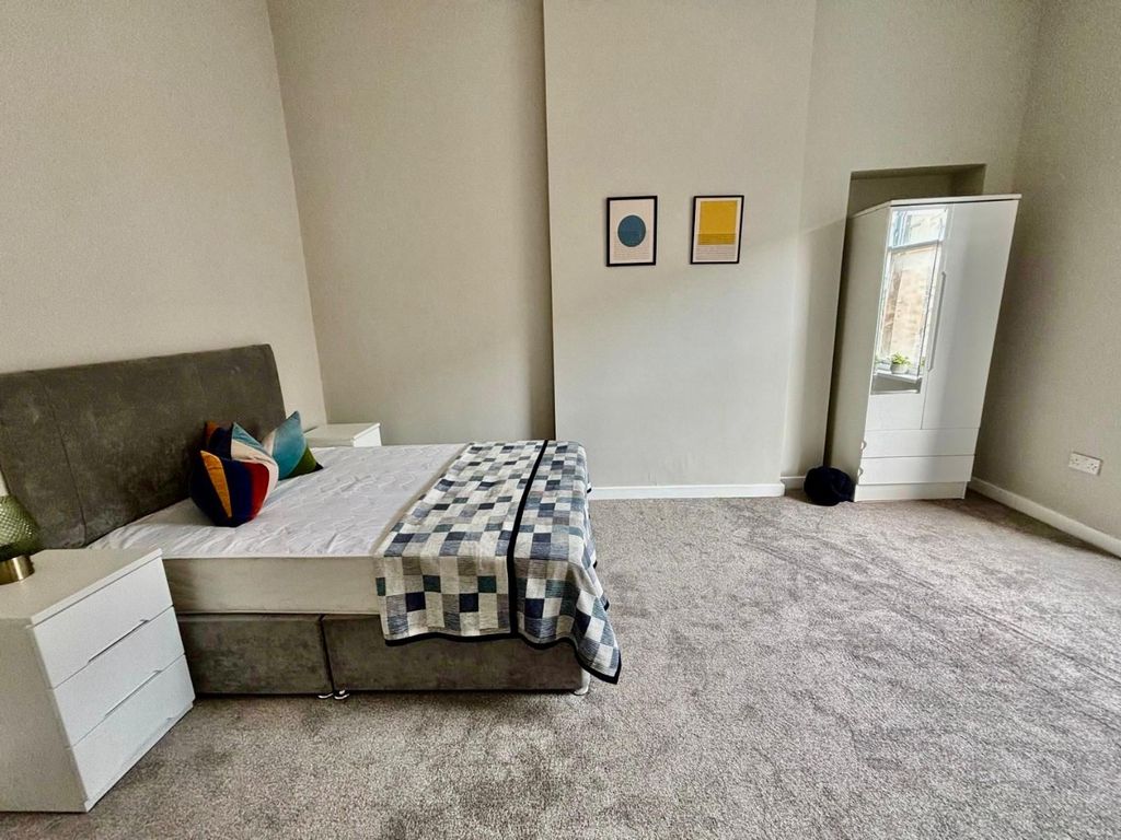 Property photo 3 of 9 Photo 3