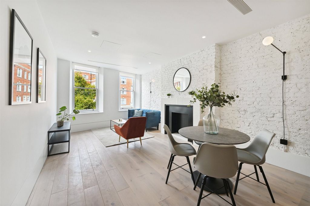 Property photo 1 of 10 Open Plan Living