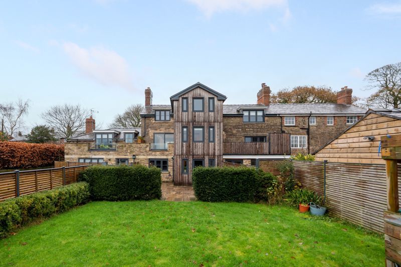 Property photo 1 of 34 Photo 26