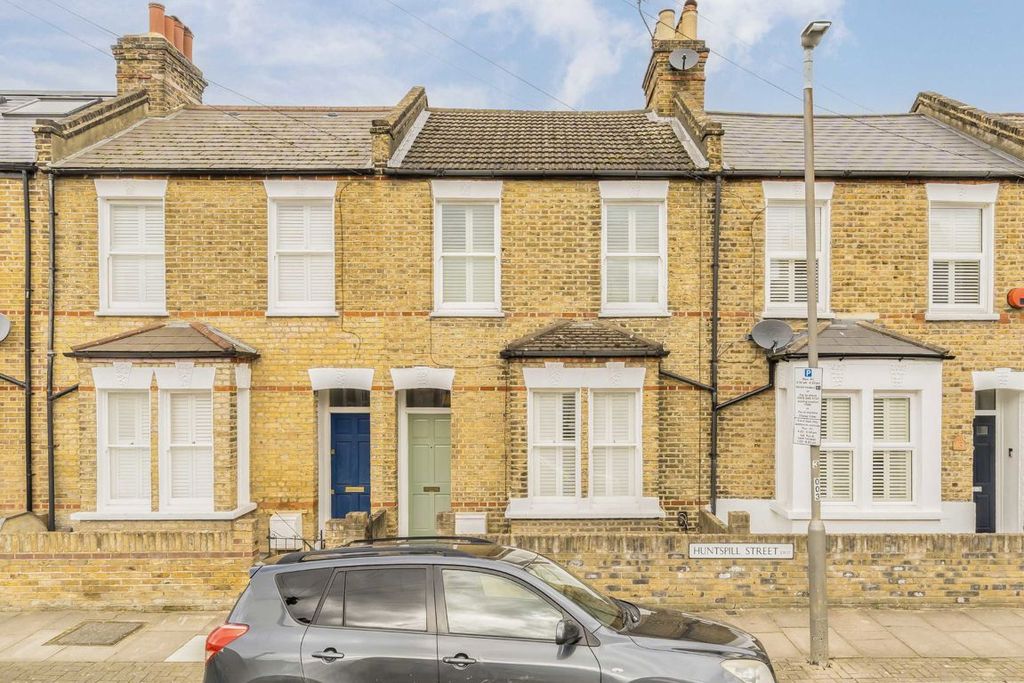 Property photo 1 of 8