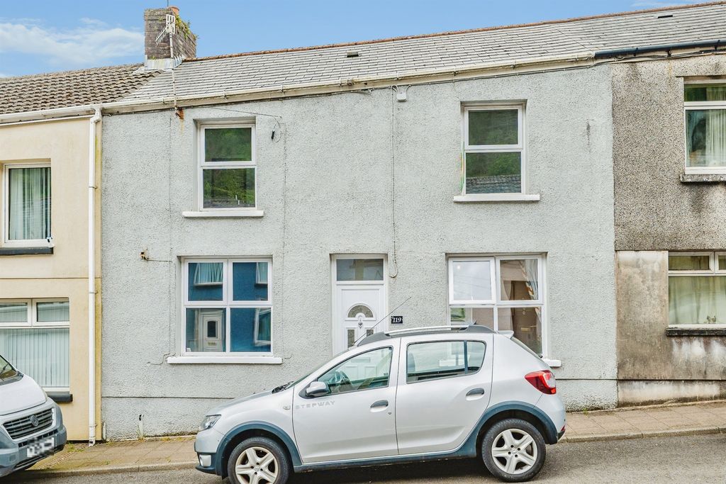 Property photo 1 of 20