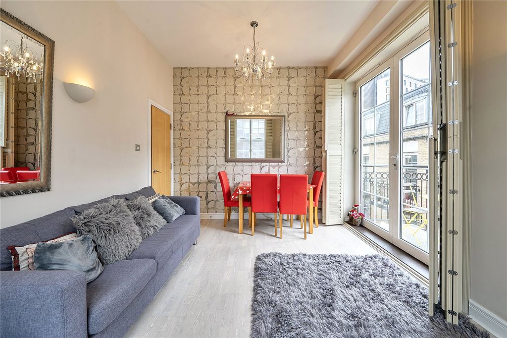 Property photo 1 of 43 Reception Room
