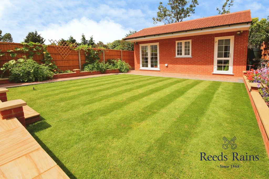 Property photo 3 of 16 Picture No. 07