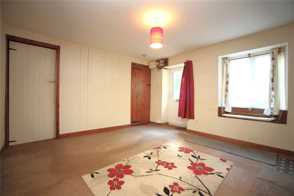 Property photo 3 of 15 Picture No. 14