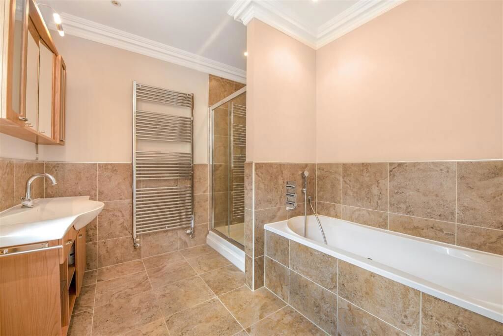 Property photo 3 of 24