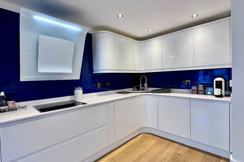 Additional image 11 of 5 bed detached house for saleScotty Brook Crescent, Glossop SK13