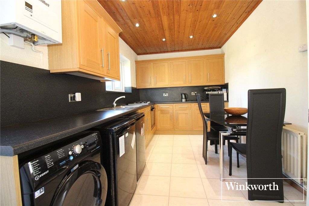 Property photo 3 of 12 Picture No. 21