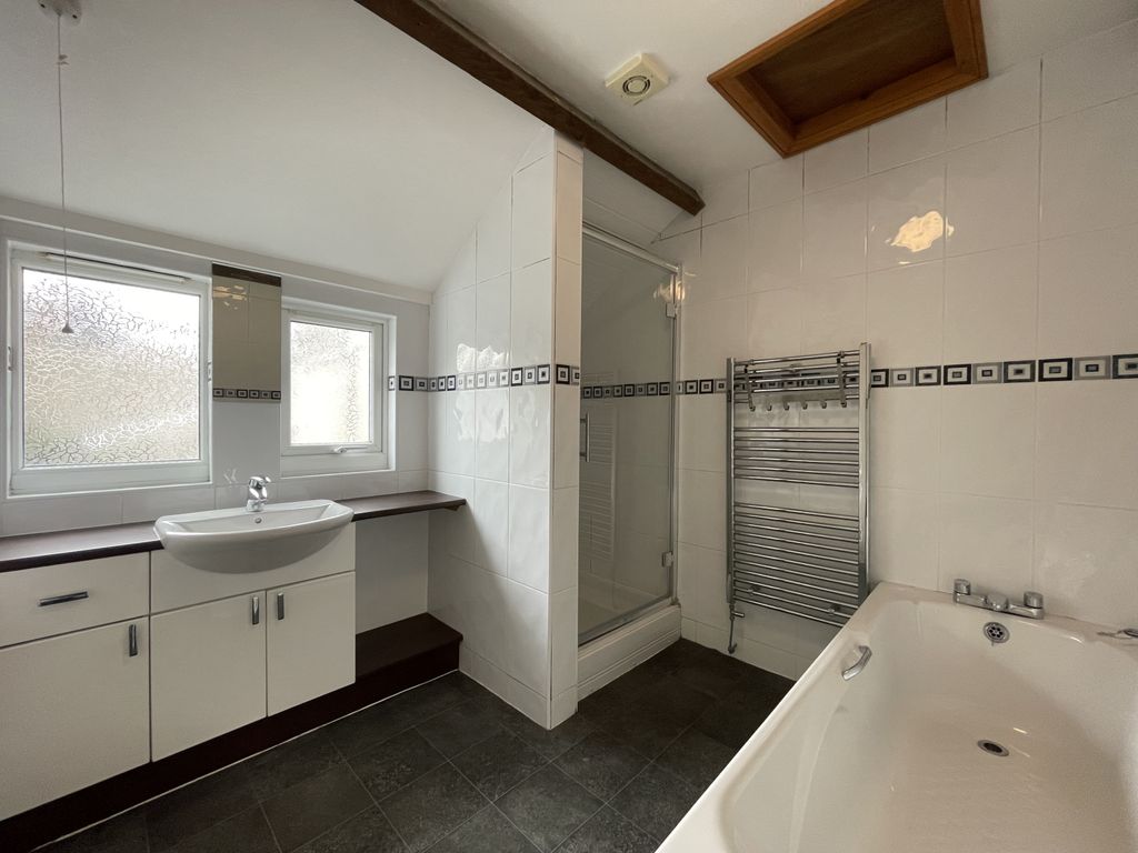 Property photo 3 of 9 Img 0707