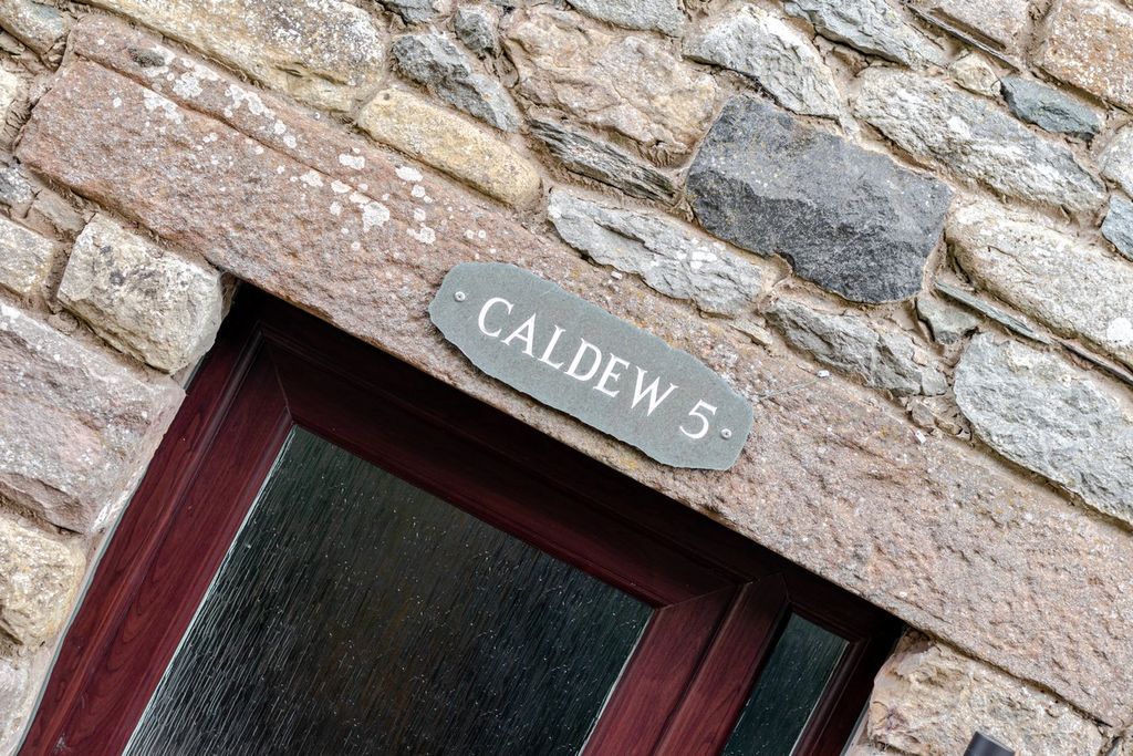 Property photo 2 of 23