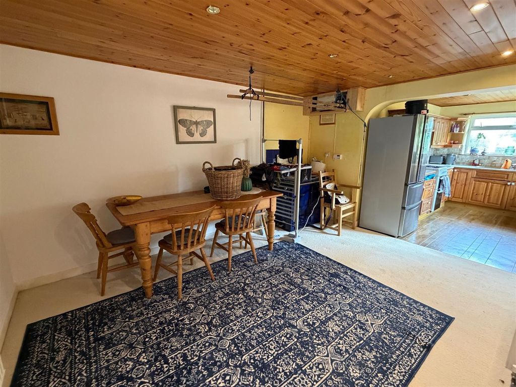 Property photo 2 of 19 Dining Room.Jpg