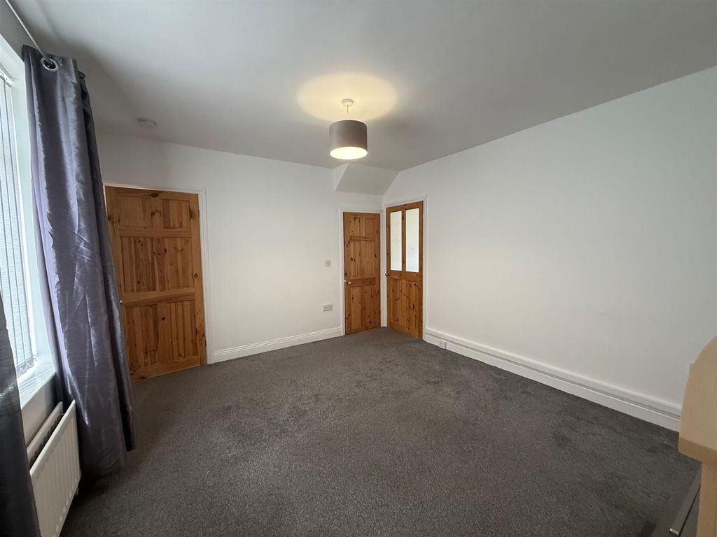 Property photo 3 of 8 Whatsapp Image 2025-08-18 At 13.00.42_5A67B5Ed.Jpg