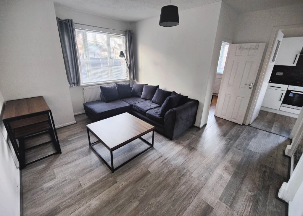 Property photo 3 of 6