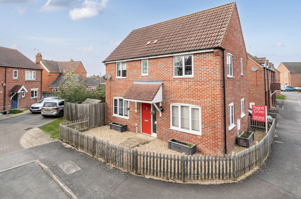 Property photo 1 of 26 1429449-3-69Bdbae1F3804-Arw