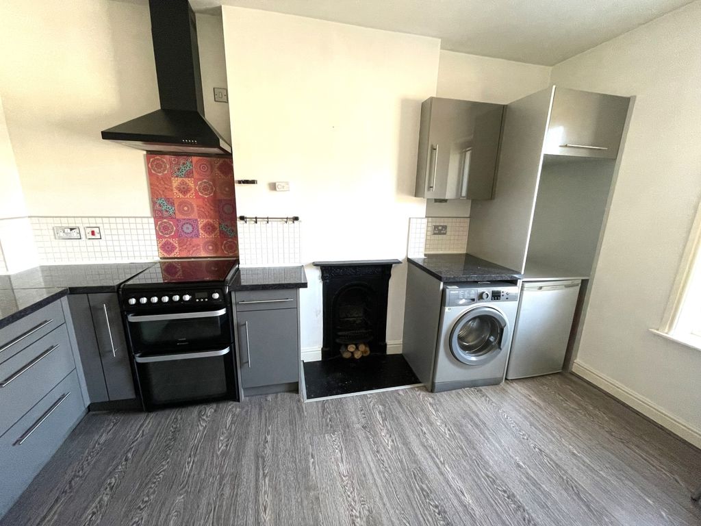 Property photo 2 of 11 Img_1584