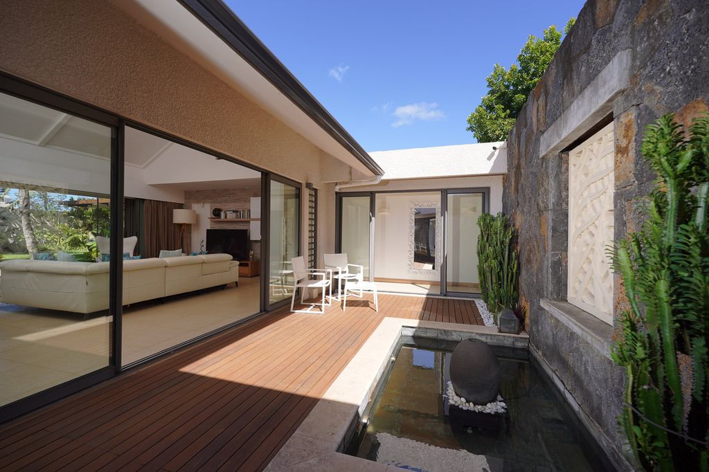 Property photo 3 of 21