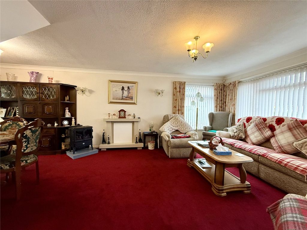 Property photo 2 of 20 Picture No. 06