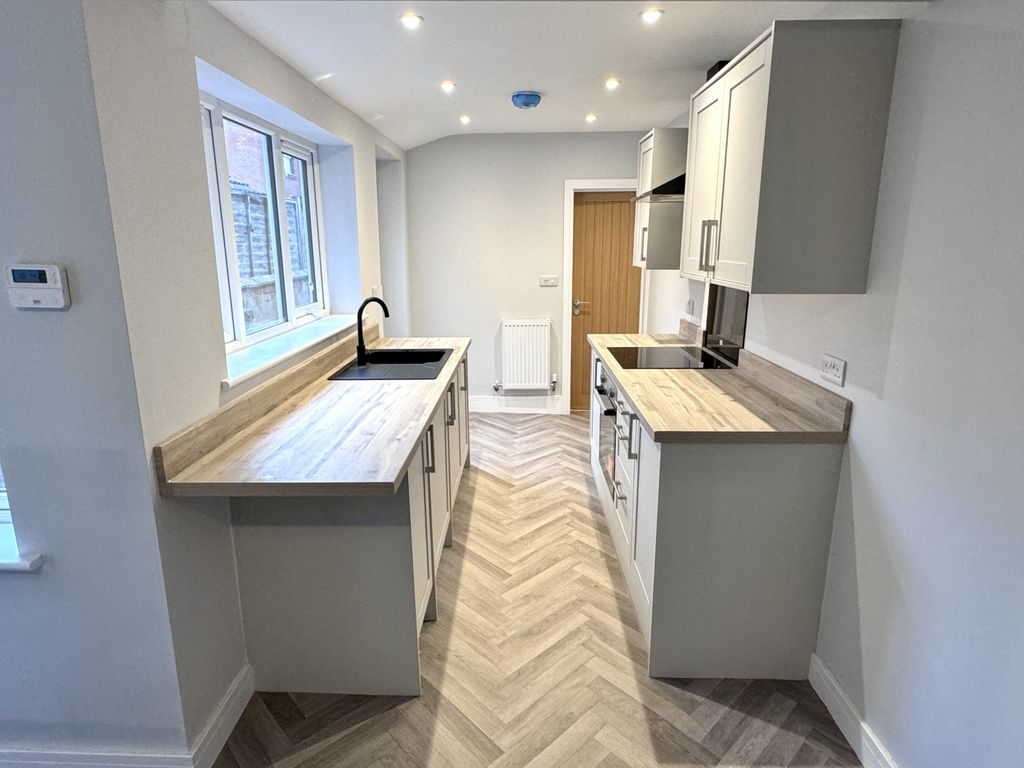 Property photo 1 of 12 Img_3094