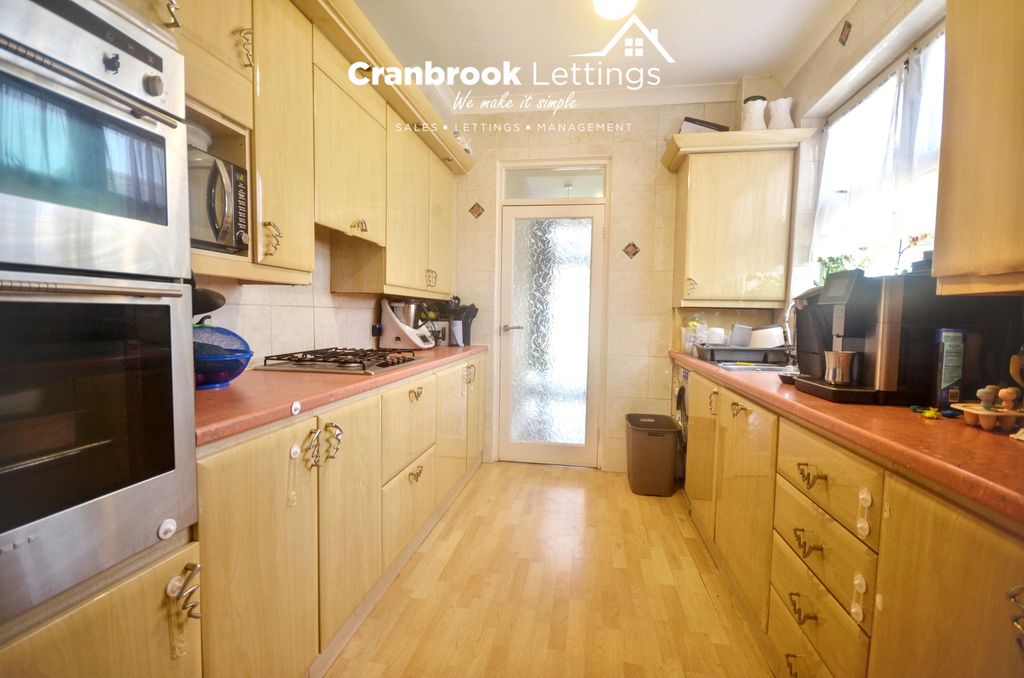 Property photo 1 of 15 Four Bedroom Semi-Detached House For Sale St. Johns Road, Ilford Ig2