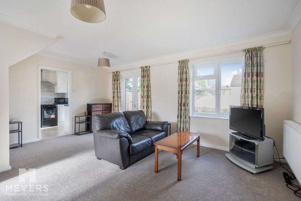 Property photo 3 of 16