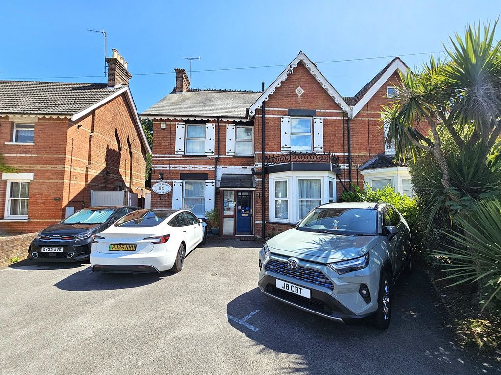 Property photo 1 of 29