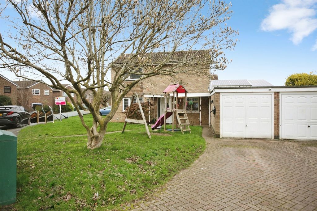 Property photo 3 of 19
