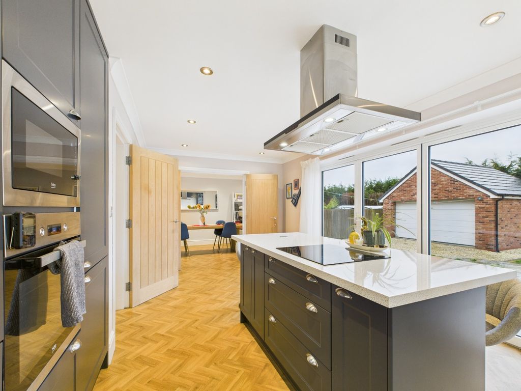 Property photo 3 of 23 4789918