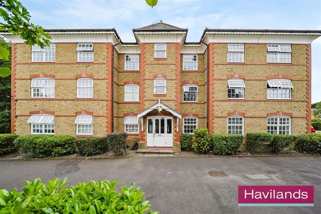 Property photo 1 of 12 Avon House-1.Jpg