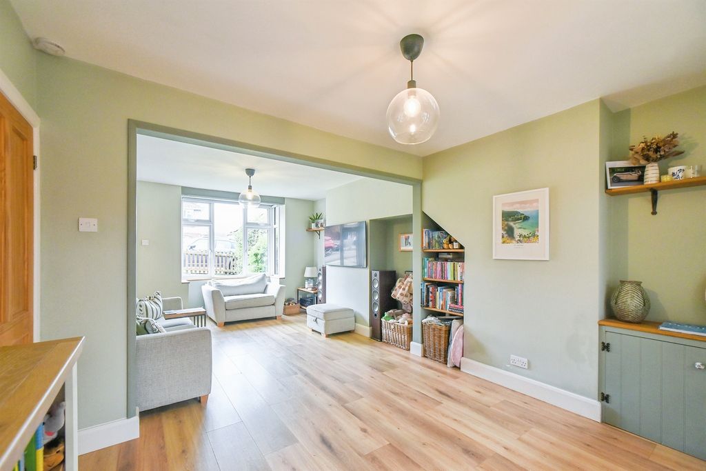 Property photo 3 of 18