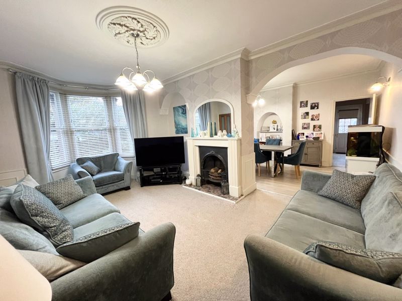 Property photo 1 of 22 Lounge/Dining Room
