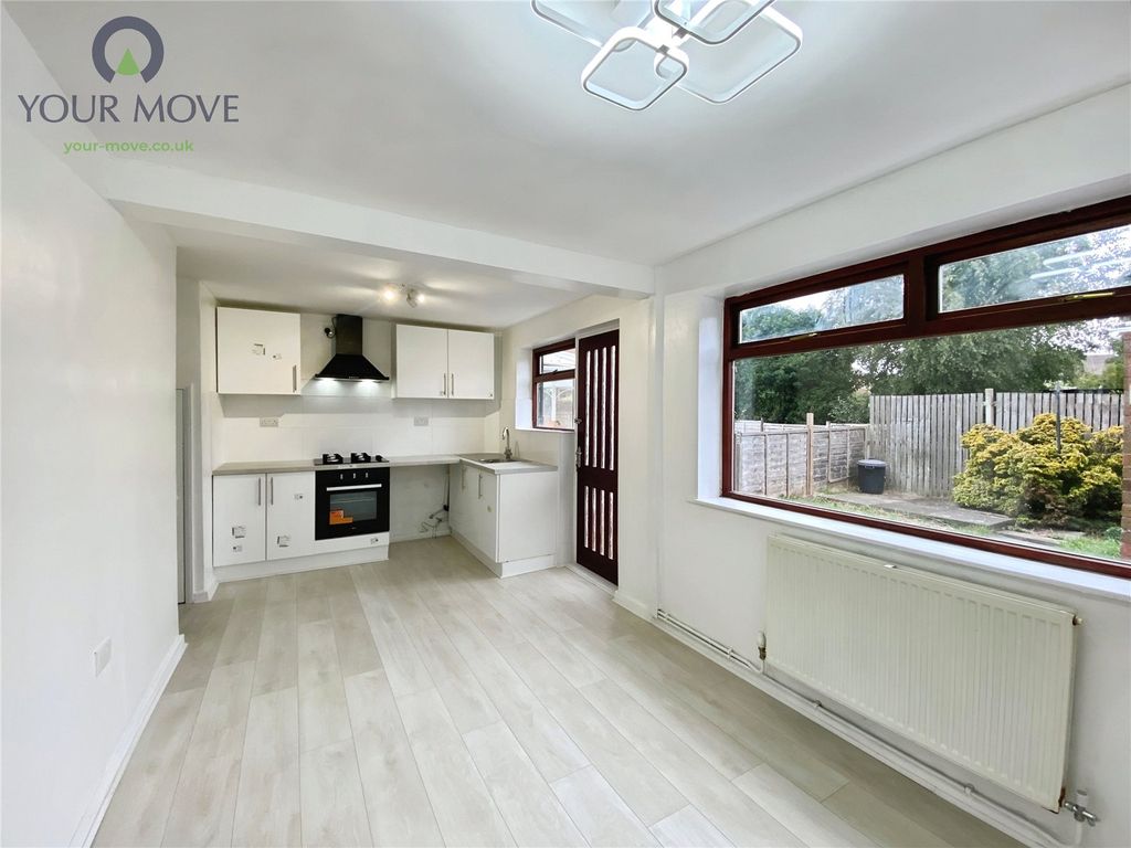 Property photo 3 of 12 Picture No. 14