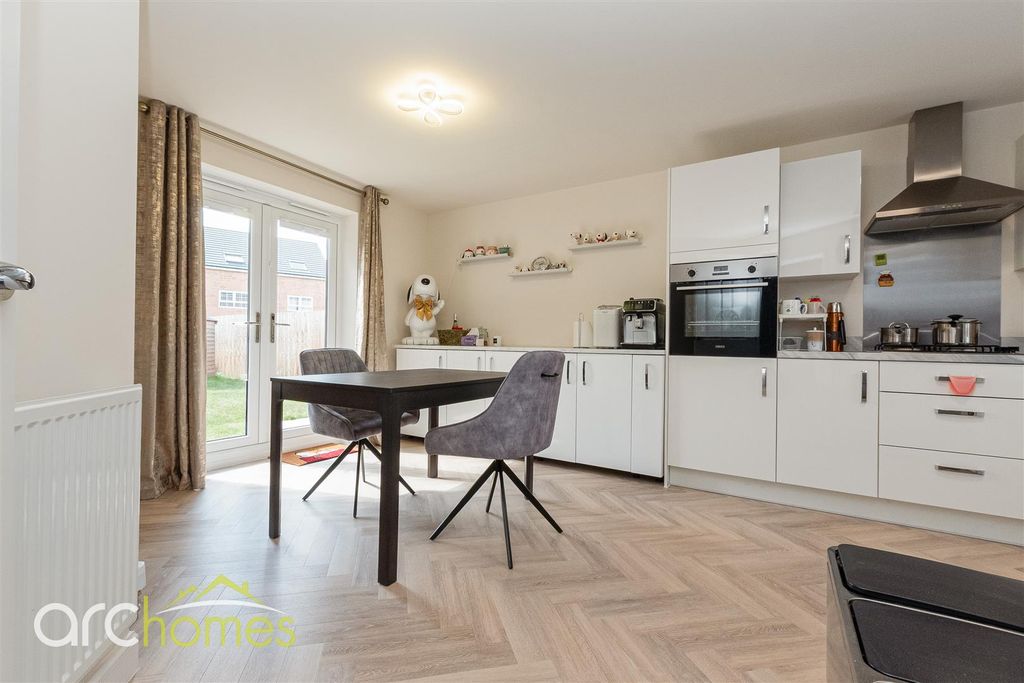 Property photo 3 of 22 Longwall-11.Jpg